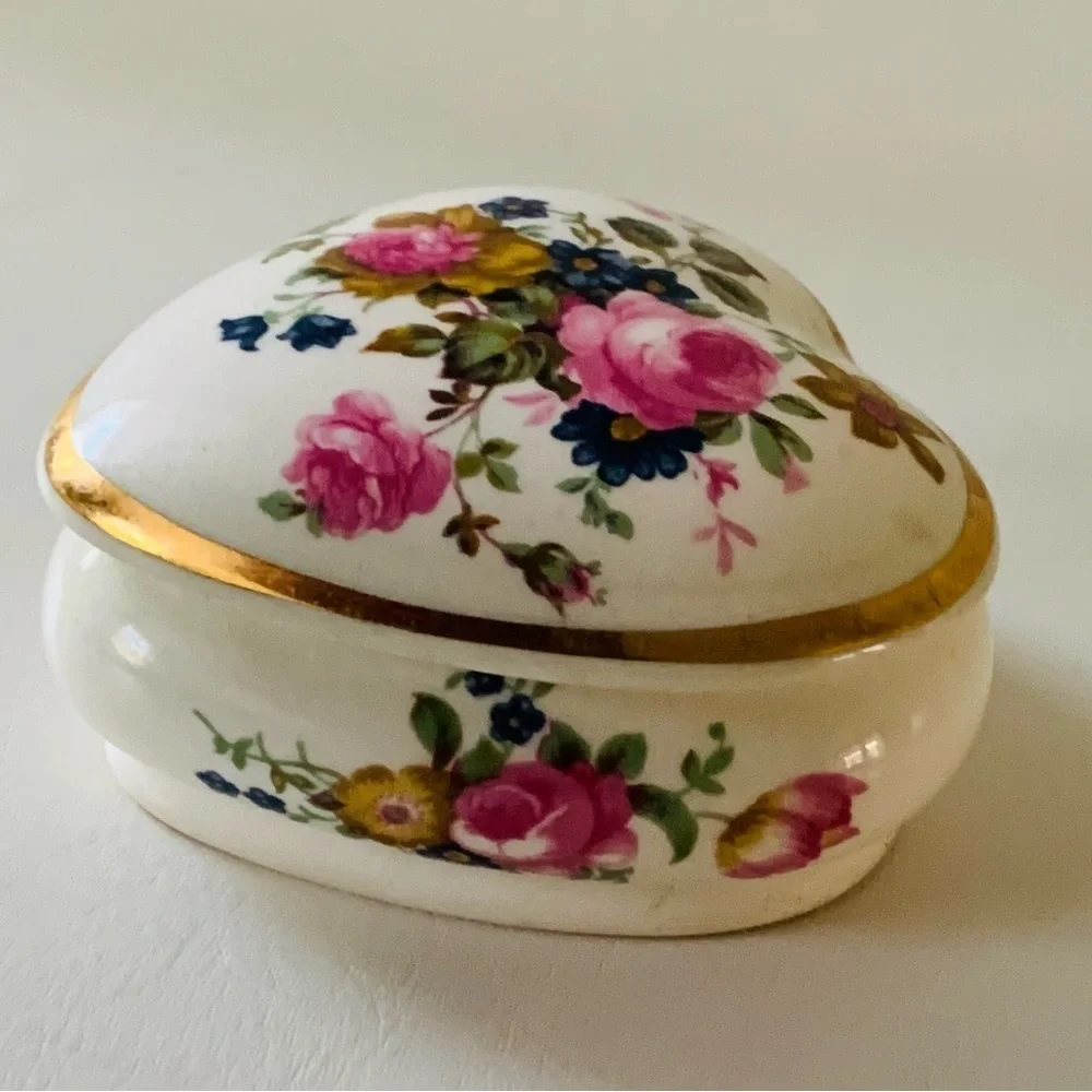 Palissy Trinket box from England